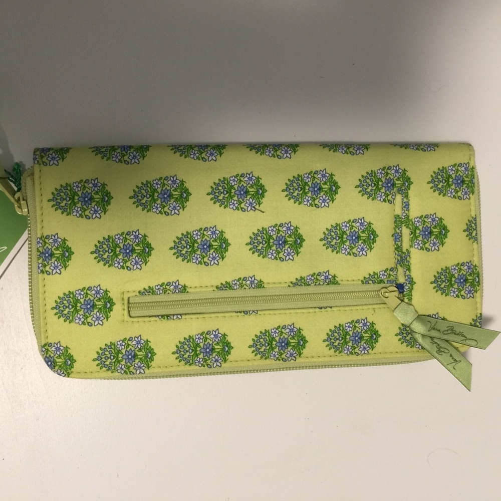 Vera Bradley Zipper Wallet
